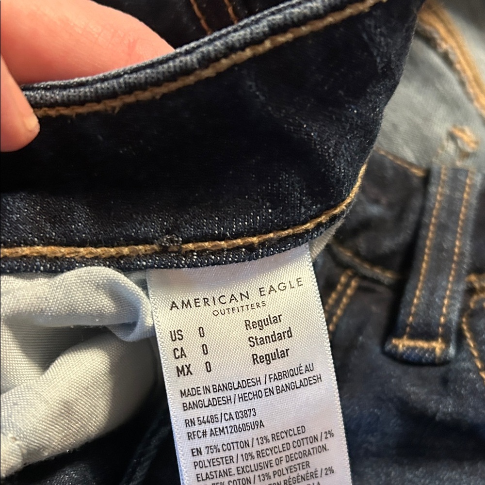 American Eagle Outfitters Women's Deep Indigo Skinny Jeans size 0 - Picture 2 of 6